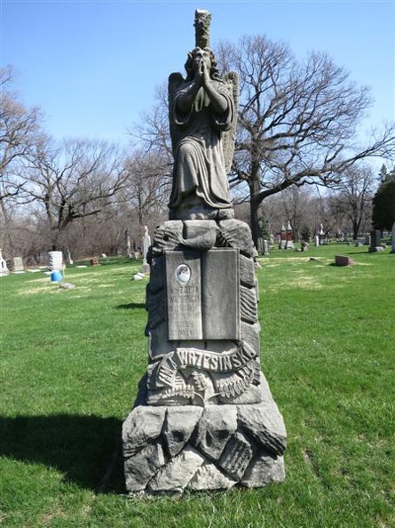 All_Saints_Parish_Cemetery_Chicago_IL_April_22nd_2013_another_unusal_angel_monument.jpg